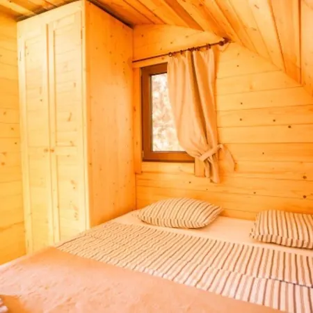Eco-wooden Montana Roja * El Médano