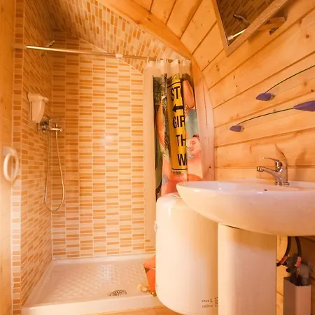 Lodge Eco-wooden Montana Roja