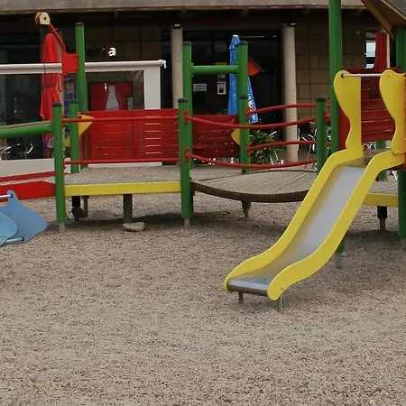 Lodge Eco-wooden Montana Roja